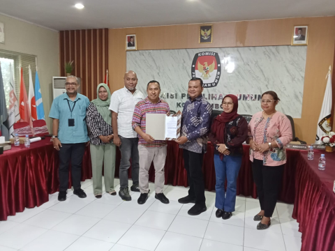 foto Penyerahan Dokumen